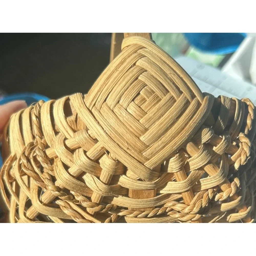 Vintage Small Wicker Buttocks Split Bottom Egg Gathering Woven Bent Wood Basket